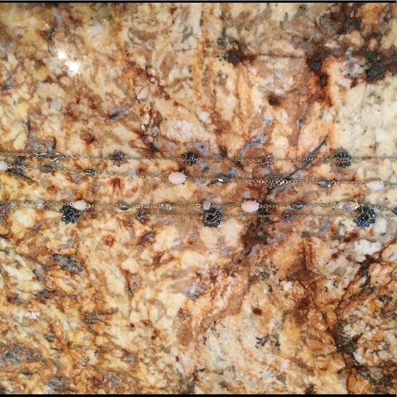 🌵CCO- WHBM Rhinestone Necklace - Picture 4 of 6